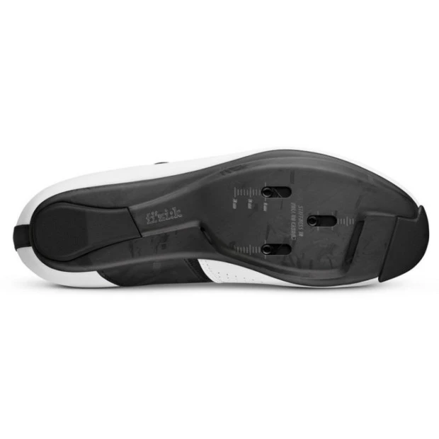 Chaussures Route Fizik Vento Infinito Carbon Noir/Blanc 5 Chaussures Route Fizik Vento Infinito Carbon Noir/Blanc – Image 3